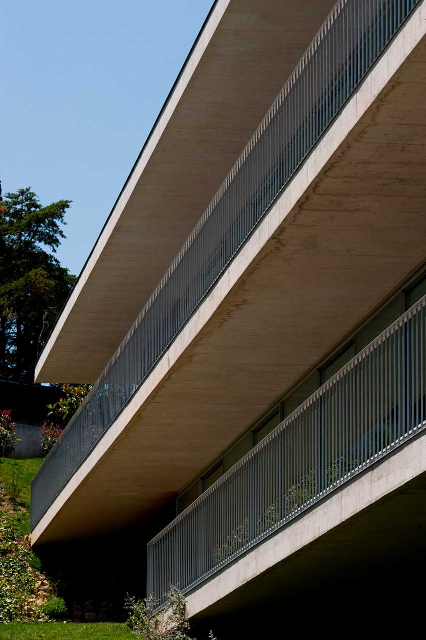 ATELIER CENTRAL ARQUITECTOS, Paço d'Arcos houses, José Martinez Silva, Lisbon, Portugal, Architecture, Concrete