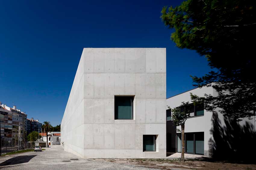 ATELIER CENTRAL ARQUITECTOS, Vergilio Ferreira school, José Martinez Silva, Lisbon, Portugal, Architecture, Concrete