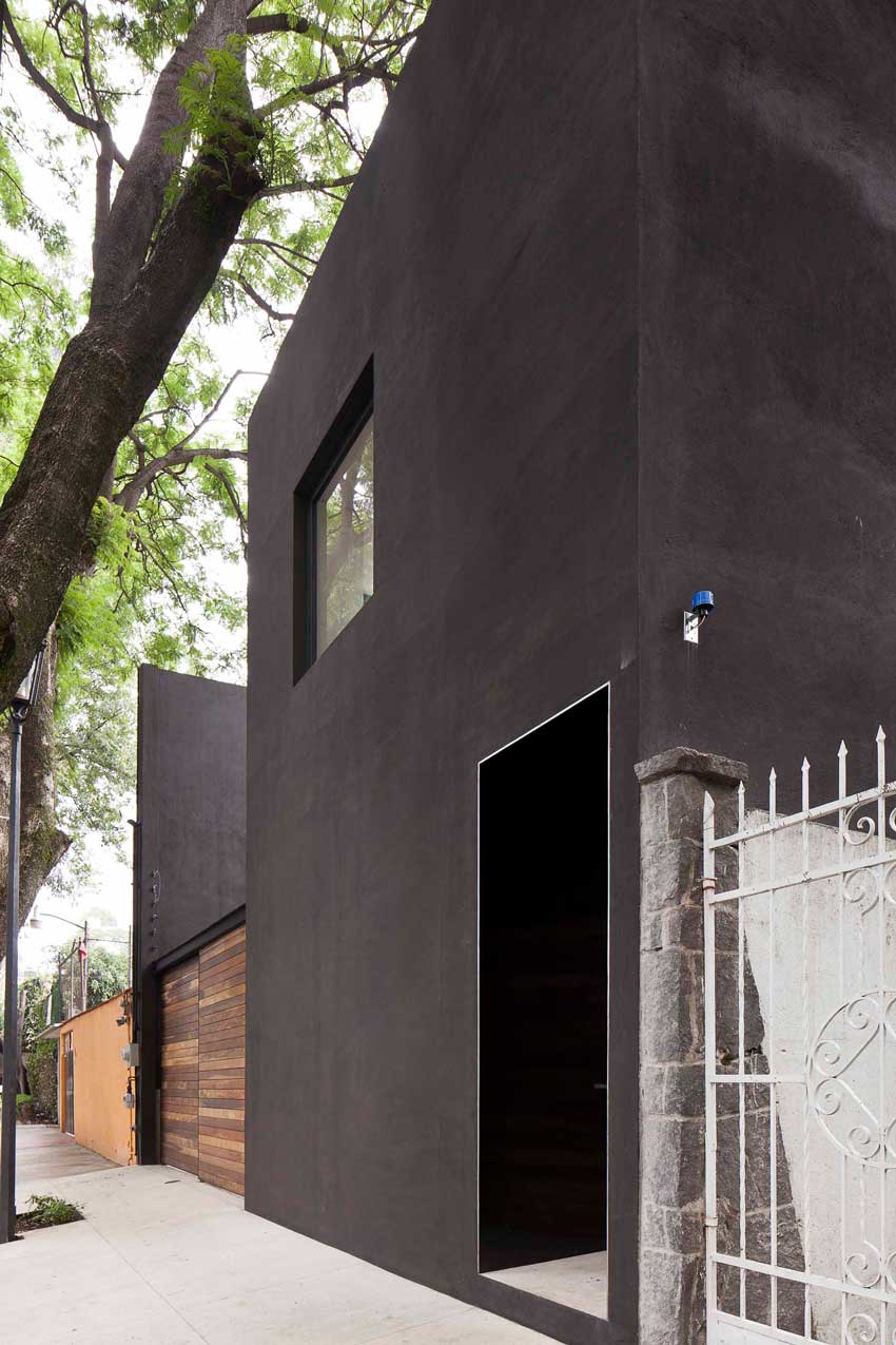 DCPP Arquitectos, House Cerrada Reforma 108, retirement, black, wood, Mexico, design, architecture, arquitetura, house, home, interiors, luxury, real estate