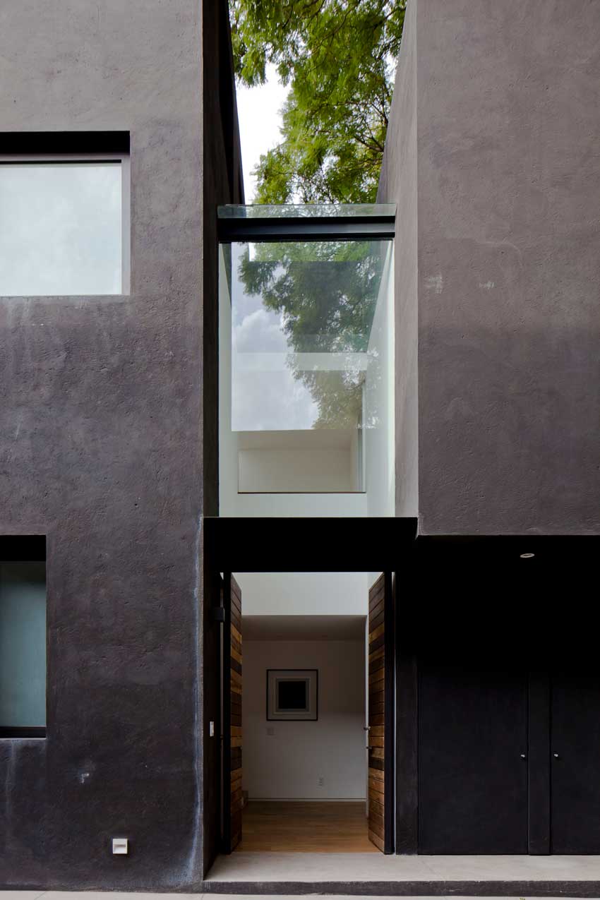 DCPP Arquitectos, House Cerrada Reforma 108, retirement, black, wood, Mexico, design, architecture, arquitetura, house, home, interiors, luxury, real estate