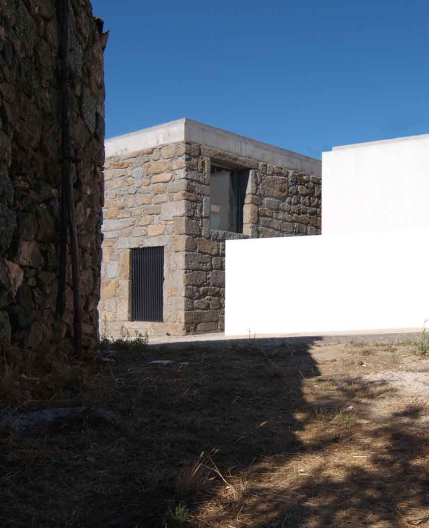 Satão house, house, Lisbon, Portugal, Architecture, Jorge Mealha, Living, white, Concrete