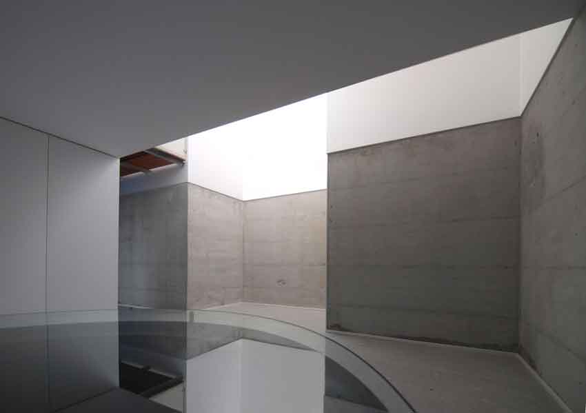 Satão house, house, Lisbon, Portugal, Architecture, Jorge Mealha, Living, white, Concrete