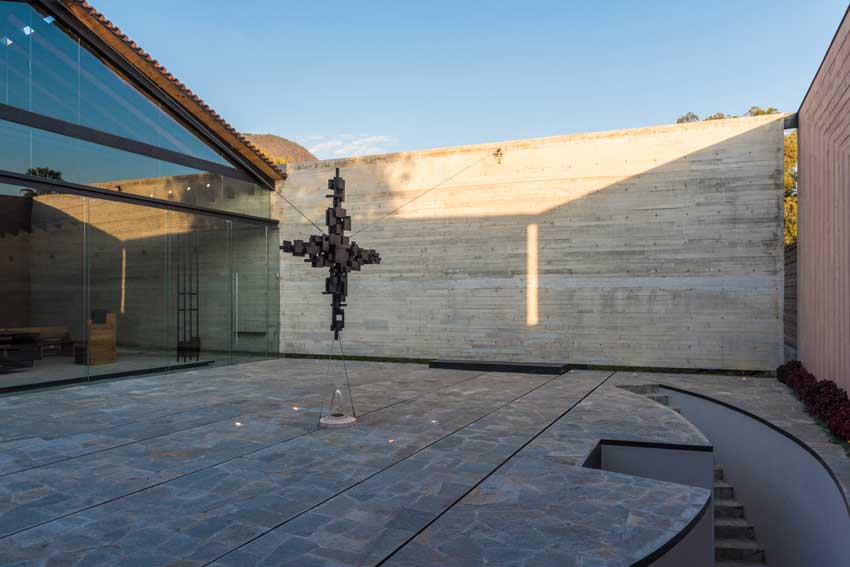 Arquitectura, Design, Interiores, Interiors, house, homes, luxury, real estate, Mexico, Mexico city, the describer, Ricardo Yslas Gamez Arquitectos, RLJ Chapel, chapel, church, religion, religious architecture