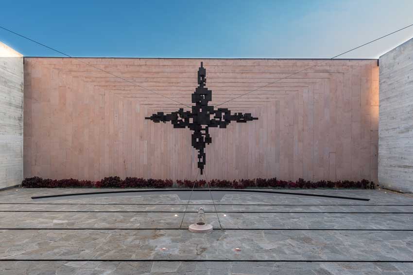 Arquitectura, Design, Interiores, Interiors, house, homes, luxury, real estate, Mexico, Mexico city, the describer, Ricardo Yslas Gamez Arquitectos, RLJ Chapel, chapel, church, religion, religious architecture